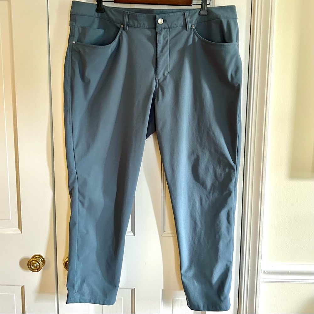 Lululemon Athletica Slate Utility Blue Pants Stretch Size 40